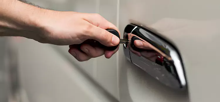 Why Choose Our Auto Locksmith Team in Hallandale Beach, FL?
